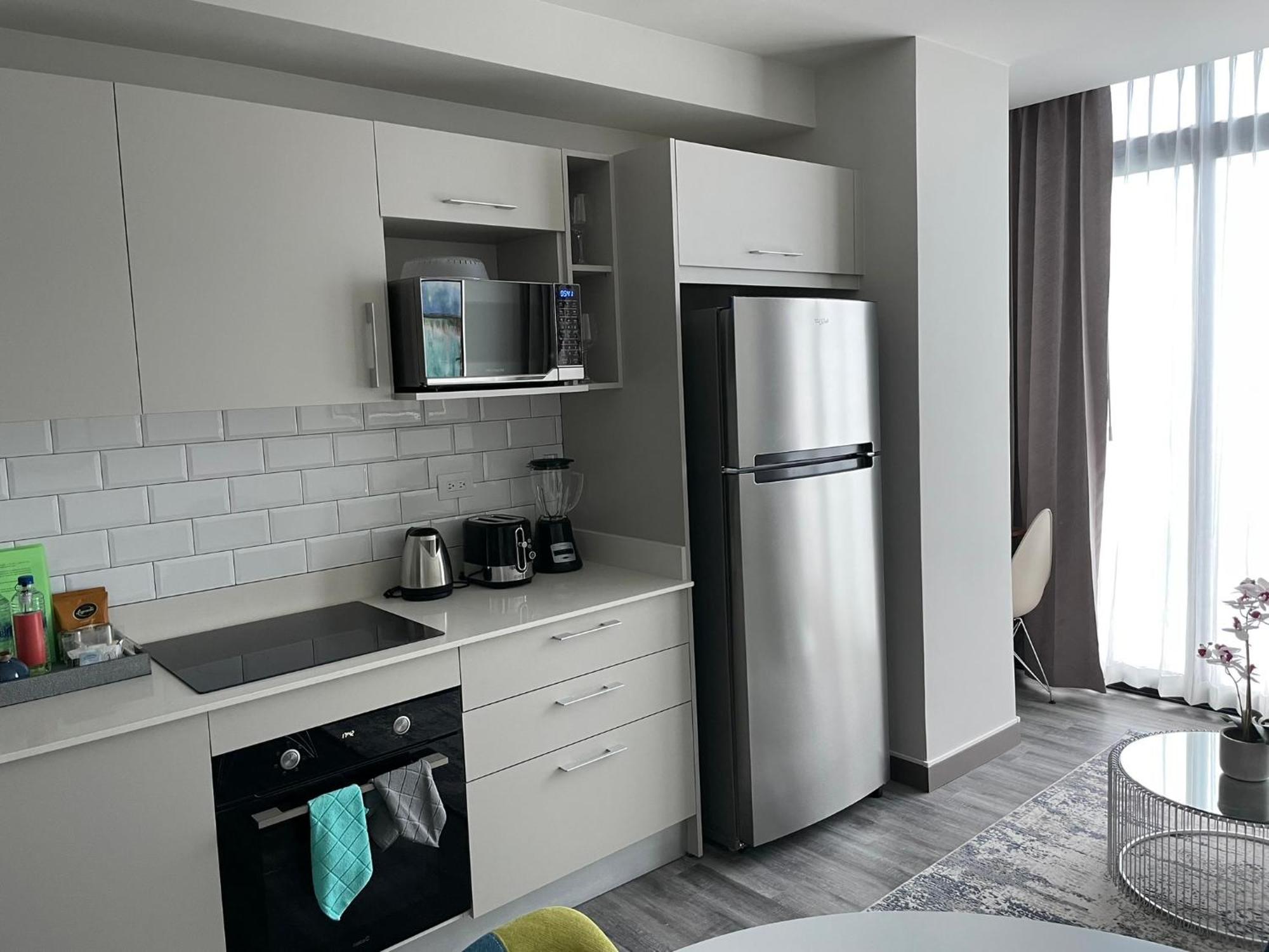 Cozy Apartment With Terrace, Sj Cosmopolitan Tower #402 San Jose (San Jose) Exterior foto